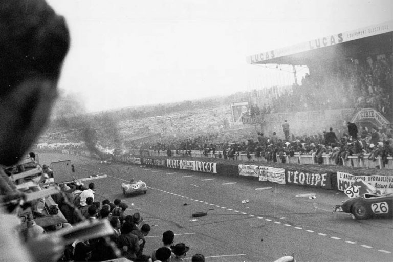 1955 Le Mans disaster - Working With Crowds